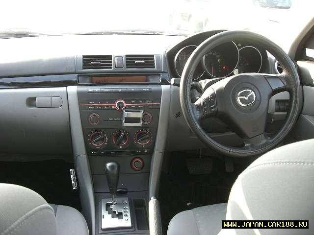 2005 Mazda Axela
