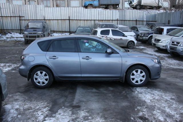 2005 Mazda Axela