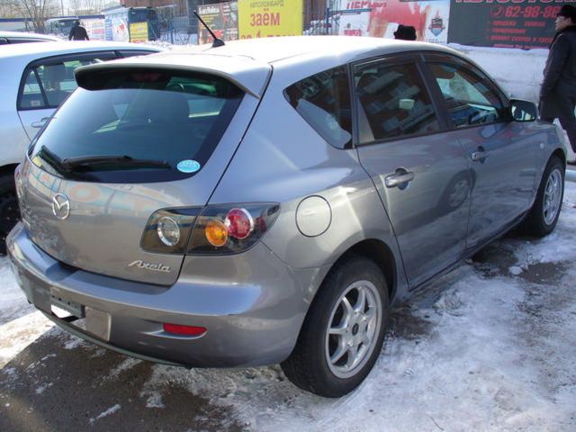 2005 Mazda Axela