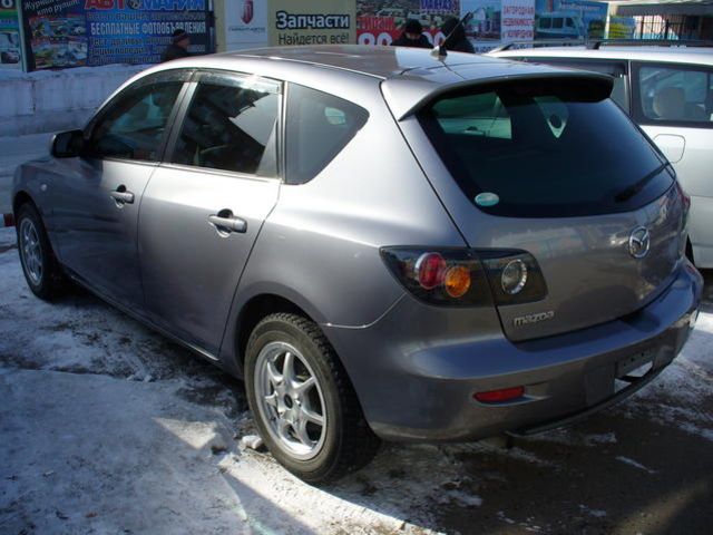 2005 Mazda Axela