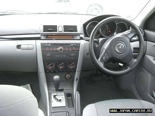 2005 Mazda Axela