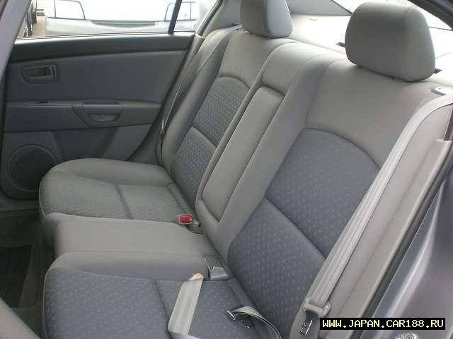2005 Mazda Axela