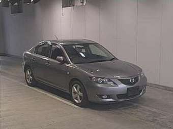 2005 Mazda Axela Pictures