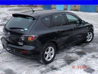 2005 Mazda Axela Images