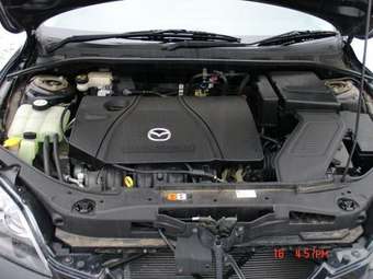 2005 Mazda Axela Pictures