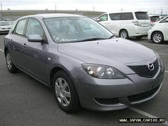 2005 Mazda Axela Pictures