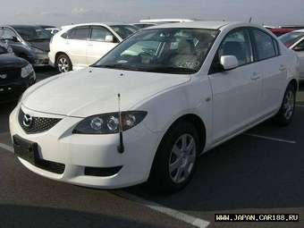 2005 Mazda Axela Pictures