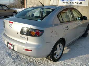 2005 Mazda Axela Photos