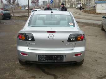 2005 Mazda Axela Photos