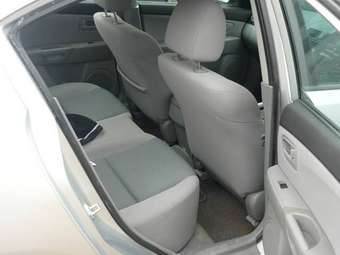 2005 Mazda Axela Pictures