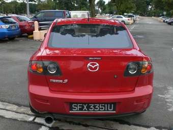 2005 Mazda Axela Photos