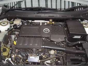 2005 Mazda Axela Pictures