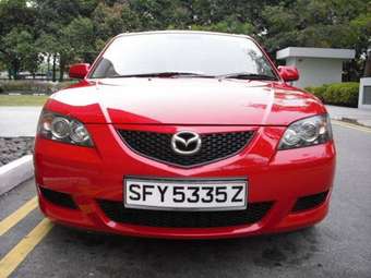 2005 Mazda Axela Photos