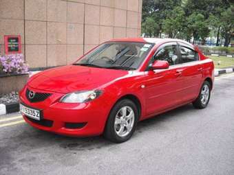 2005 Mazda Axela Photos