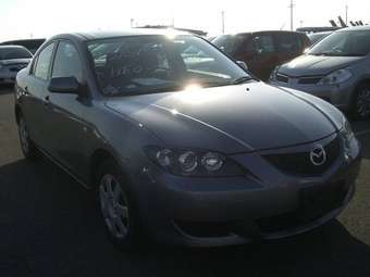 2005 Mazda Axela Pics