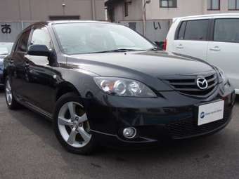 2005 Mazda Axela Pictures
