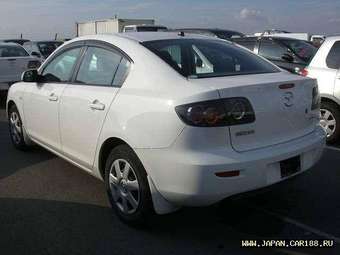 2005 Mazda Axela Images