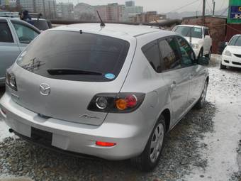 2005 Mazda Axela Photos