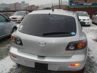 2005 Mazda Axela Pictures