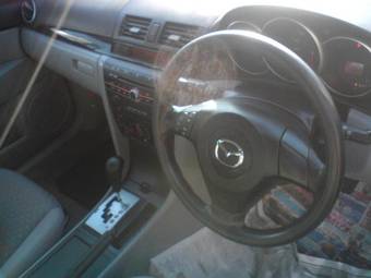 2005 Mazda Axela Photos