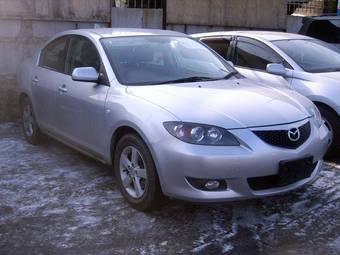 2005 Mazda Axela Photos