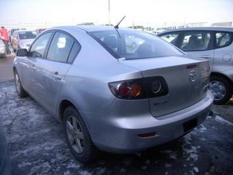 2005 Mazda Axela Photos