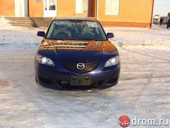 2005 Mazda Axela Pictures