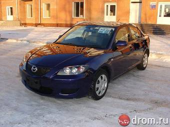2005 Mazda Axela Photos