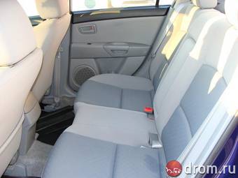 2005 Mazda Axela Photos