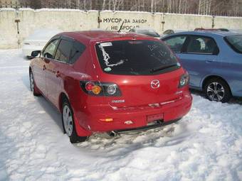 2005 Mazda Axela Pics
