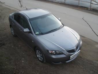 2005 Mazda Axela Images