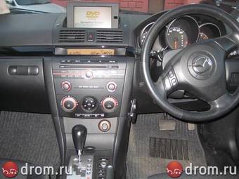 2005 Mazda Axela Photos