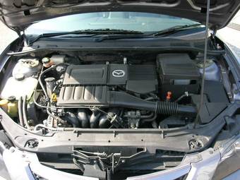 2005 Mazda Axela Images
