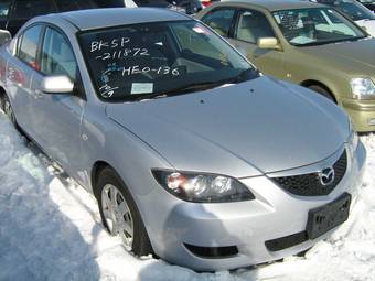 2005 Mazda Axela Photos