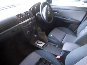 2005 Mazda Axela Wallpapers