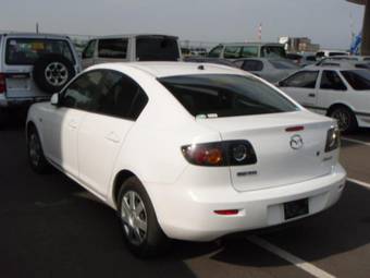 2005 Mazda Axela Wallpapers