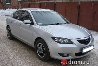 2005 Mazda Axela Photos