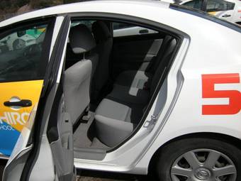 2005 Mazda Axela Photos