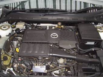 2005 Mazda Axela Photos