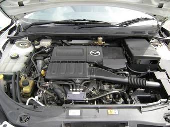 2005 Mazda Axela Photos