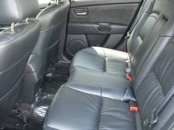 2005 Mazda Axela Photos