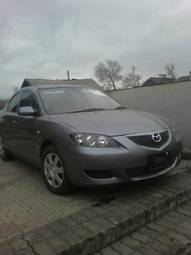 2005 Mazda Axela Photos