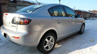 2005 Mazda Axela Photos