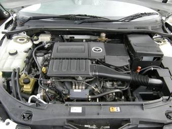 2005 Mazda Axela Photos