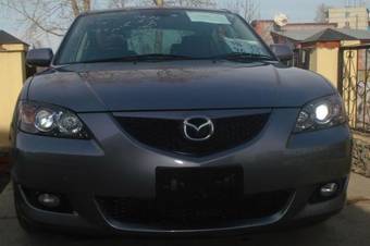 2005 Mazda Axela Photos