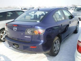 2005 Mazda Axela Photos