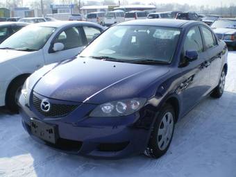 2005 Mazda Axela Photos