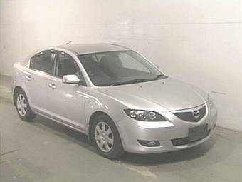 2005 Mazda Axela Photos