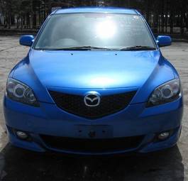 2005 Mazda Axela Pictures