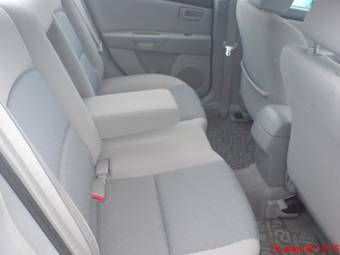 2005 Mazda Axela Pictures
